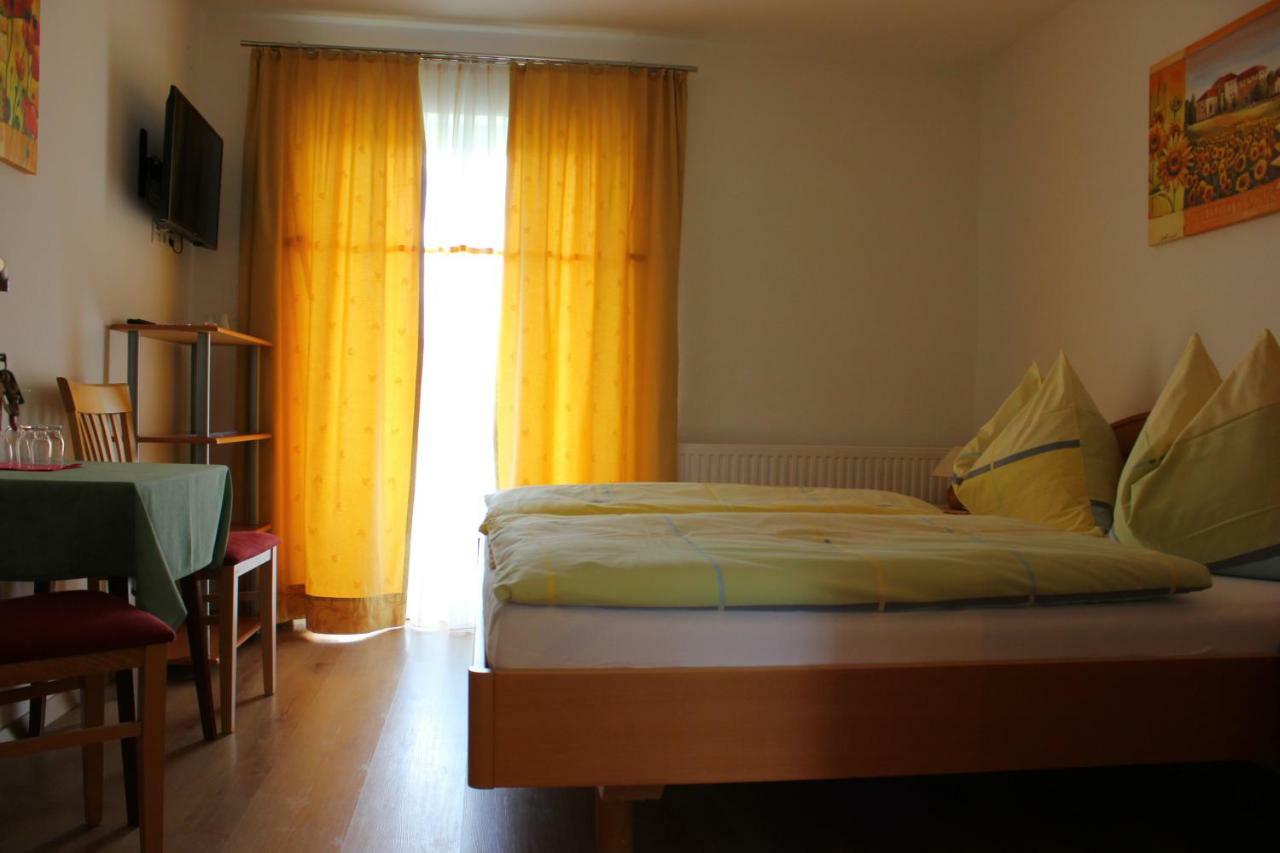 Hotel Kusternighof Velden am Wörthersee Esterno foto